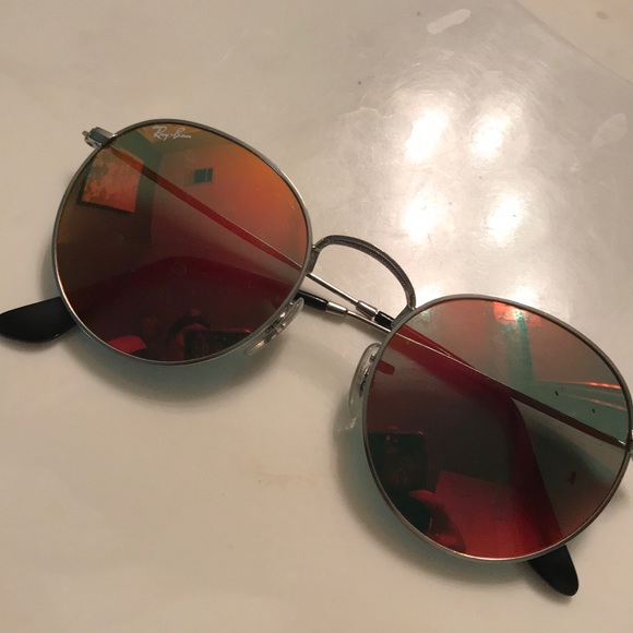 Meet your Posher, Casey - Picture 1 of 1